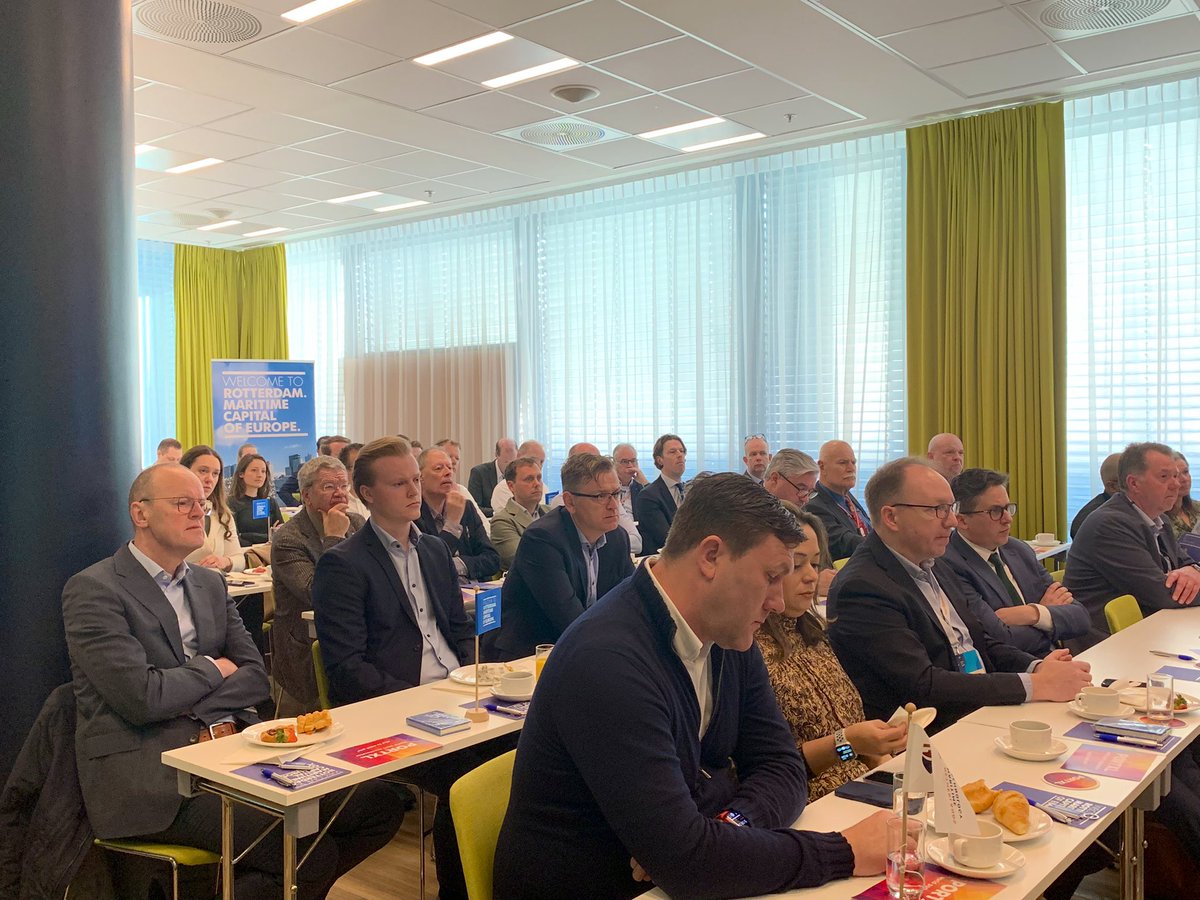 NLinNorway's tweet photo. Full house at our Business Breakfast at #Norshipping ! Dutch scale-ups present their #sustainable #maritime solutions. #innovation #MaritimeSecurity #RotterdamMaritimeCapital #zeroemission #shipping https://t.co/XvxZpmP69h