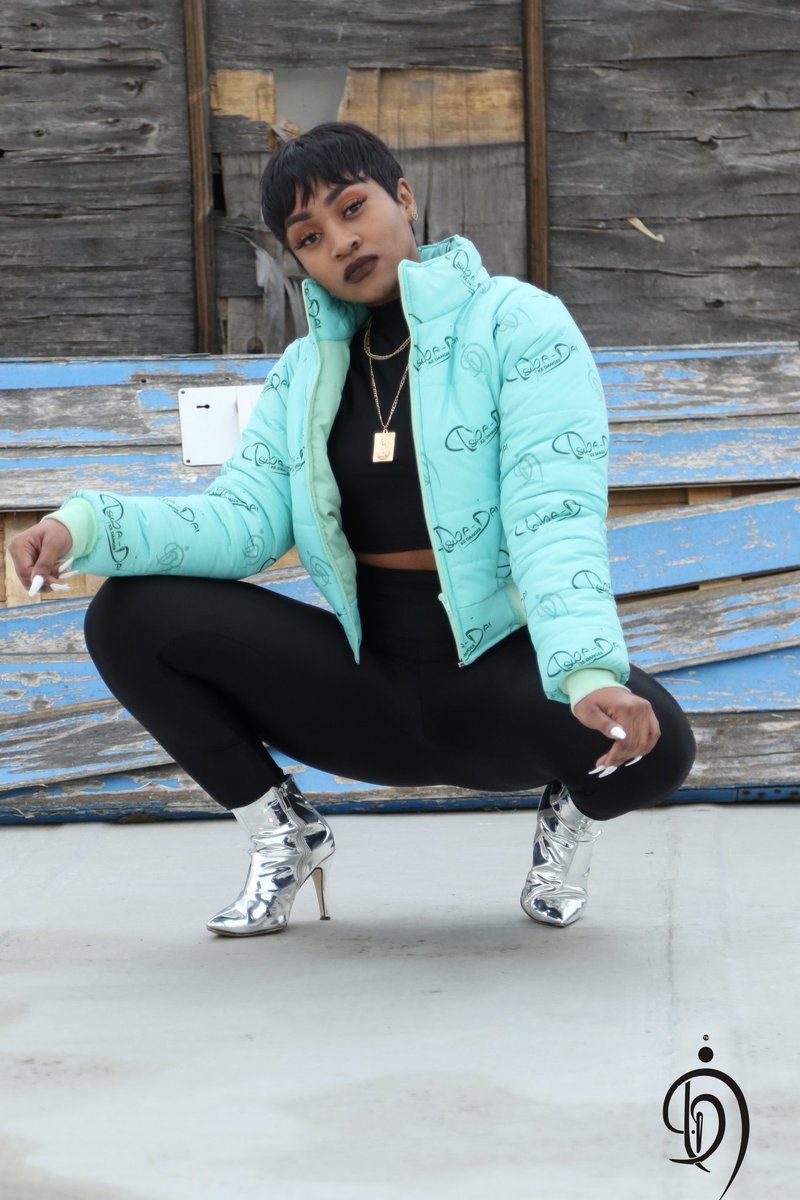 TswaDaClothing's tweet photo. #TswaDa Clothing Label #winterswag #winteriscoming https://t.co/VkzOdvvblt