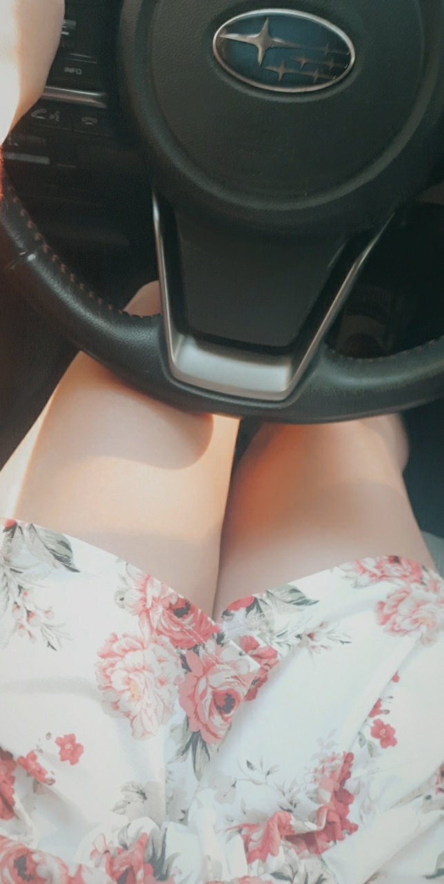 Thick thighs 😋 😍 https://t.co/zyPNLdkoLB