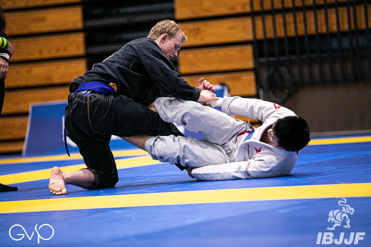 Rileygolden58's tweet photo. Any ruleset, any weight, I’m always down to scrap. https://t.co/g03z6V5g4z