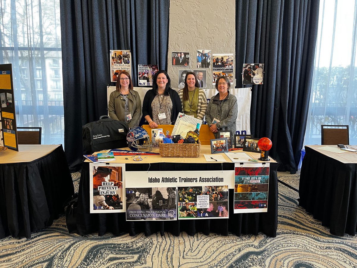 KatieHelmATC's tweet photo. This past weekend I had the pleasure of helping showcase Idaho AT history with the wonderful @idahoata president @jesskerns_AT, the ISU Clinical Coordinator, and the District 1 Representative. Another great NWATA in the books #NWATA #ID #athletictraining https://t.co/GZrmP3aAyD
