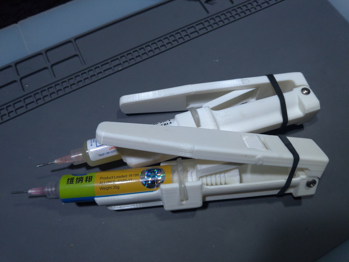 non_pro_rework's tweet photo. @DIY20414383 自分も3Dプリントしてこのタイプ使ってます
テコの原理で固かったり粘土高いのも力いらず＆出る量もコントロールしやすいので，これに慣れちゃうと他は使えないですね https://t.co/Xf4oC4o0JQ