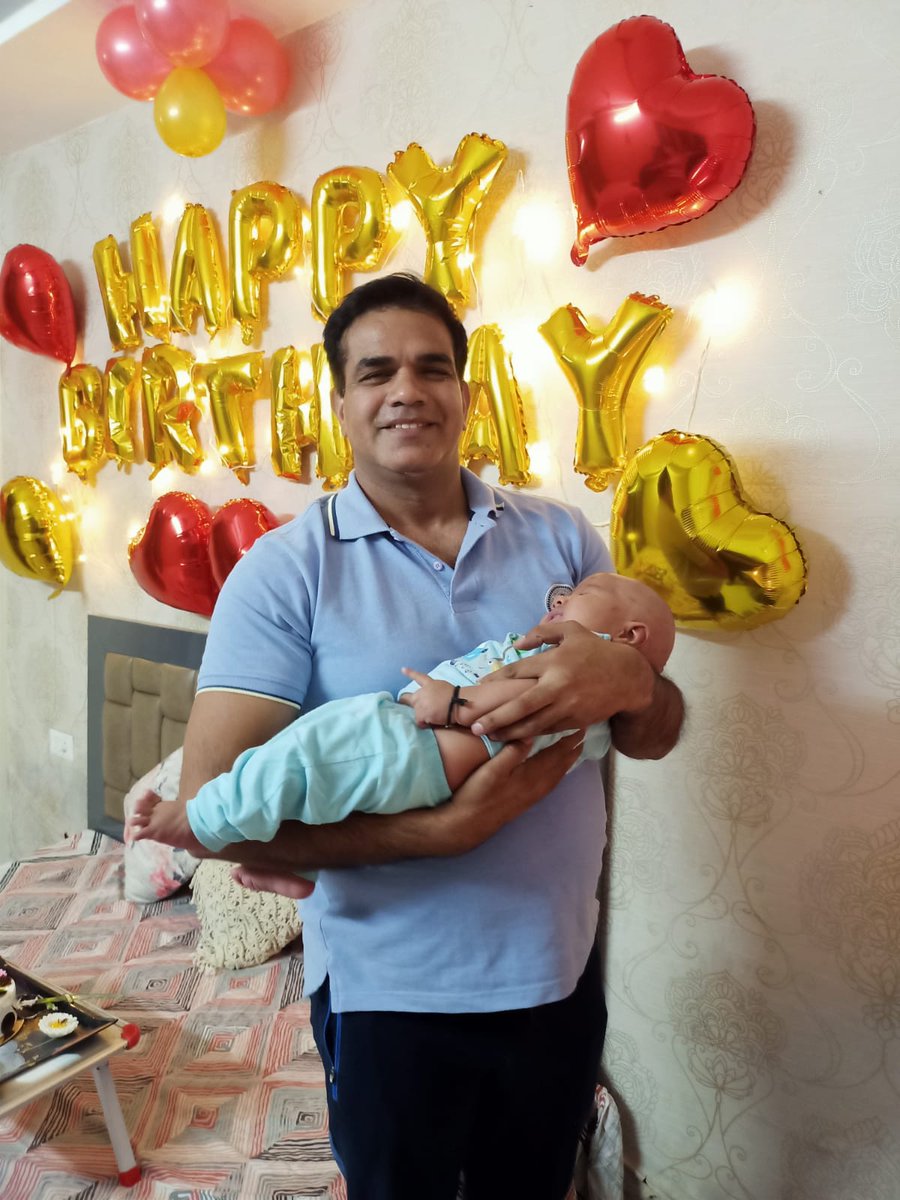 DedhaJagvinder's tweet photo. Guess who's birthday boy? https://t.co/qpK9p5ThJ1