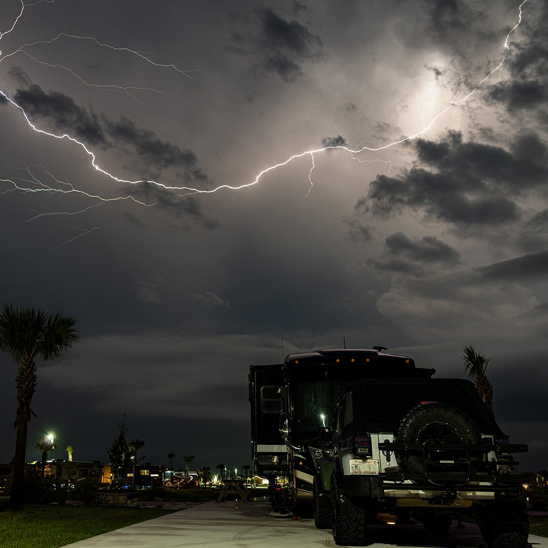 originaljoie's tweet photo. We had a thunderstorm come through. 30sec ISO200  28mm f3.5 #Canon #EOSRa #RVLife #ThunderStorm #Lightning https://t.co/jnyom2gttC