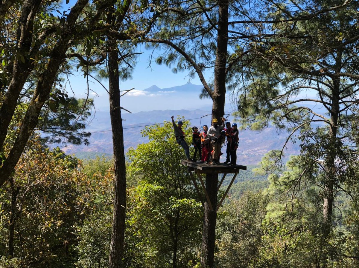 Ecoaventurate's tweet photo. Para comprenderse a si mismos y a los demás, los jóvenes necesitan oportunidades periódicas para salir de las paredes tradicionales del aula.
¡Podemos con eso! #canyoncampmx esta listo para ayudar a planificar la próxima experiencia al aire libre de sus estudiantes. #REALJAL https://t.co/9rTb0vNAmZ