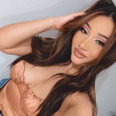 natalialopez_9's tweet photo. #NewProfilePic https://t.co/8oVyF5joie