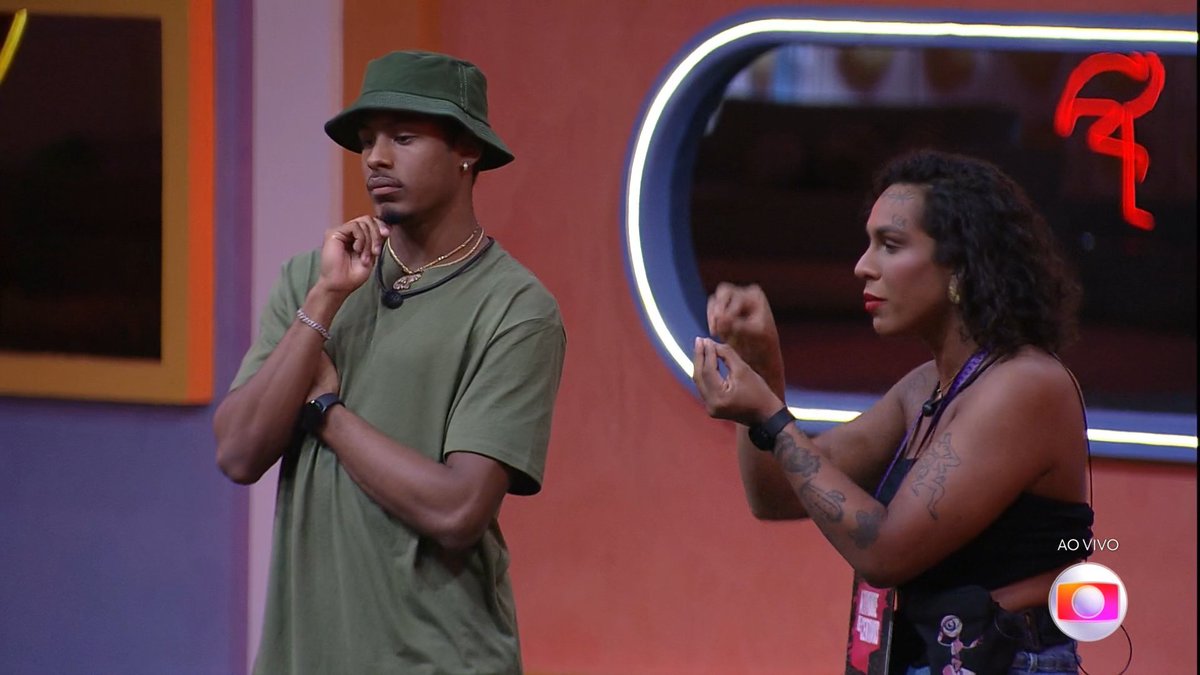 POPline's tweet photo. #BBB22: O que estão achando da discussão do PA com a Lina? https://t.co/UKGWLVbRga