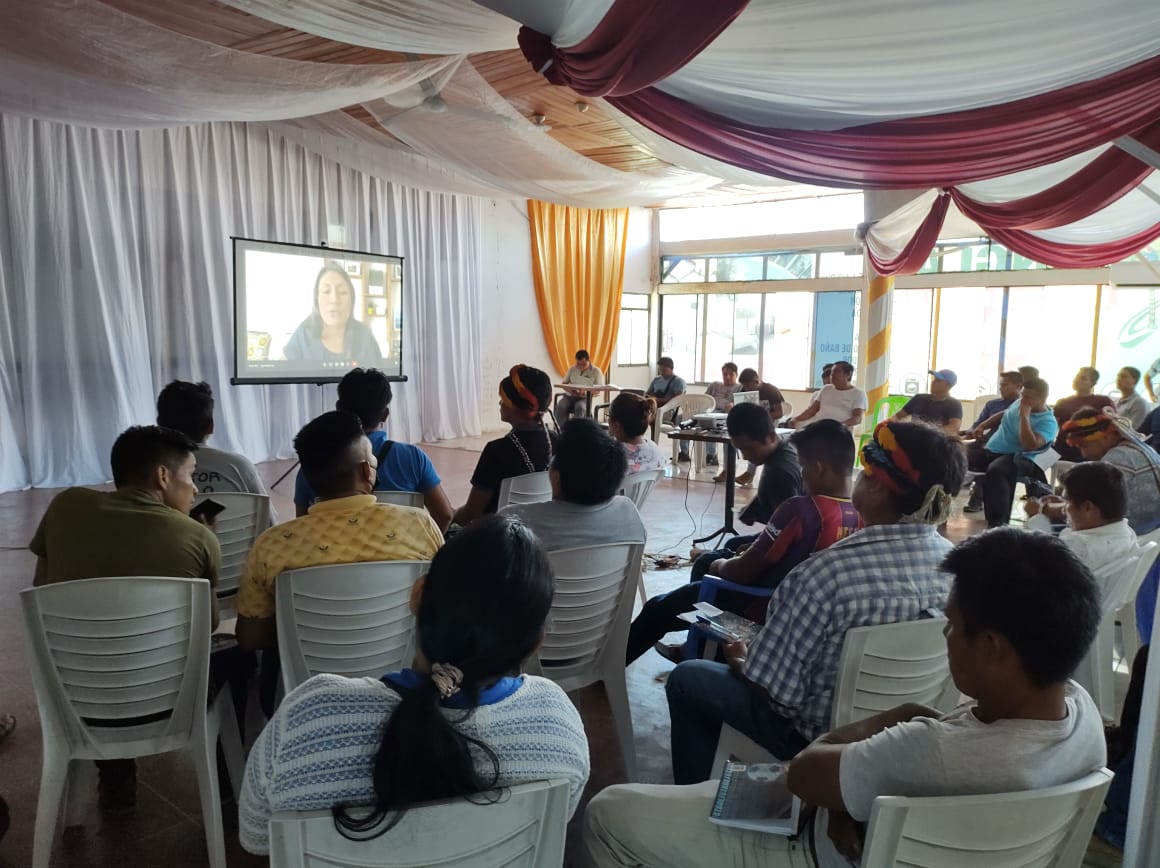 4cuencas's tweet photo. 📌 #PUINAMUDT Hoy empezaron los talleres de capacitación de empresas comunales y monitores ambientales de la #FEDIQUEP, la #OPIKAFPE y la #FECONACOR en Iquitos. Las comunidades exigen la remediación de sus territorios ancestrales afectados por las operaciones del #Lote192 💪🏾 https://t.co/nfduFpqvUR