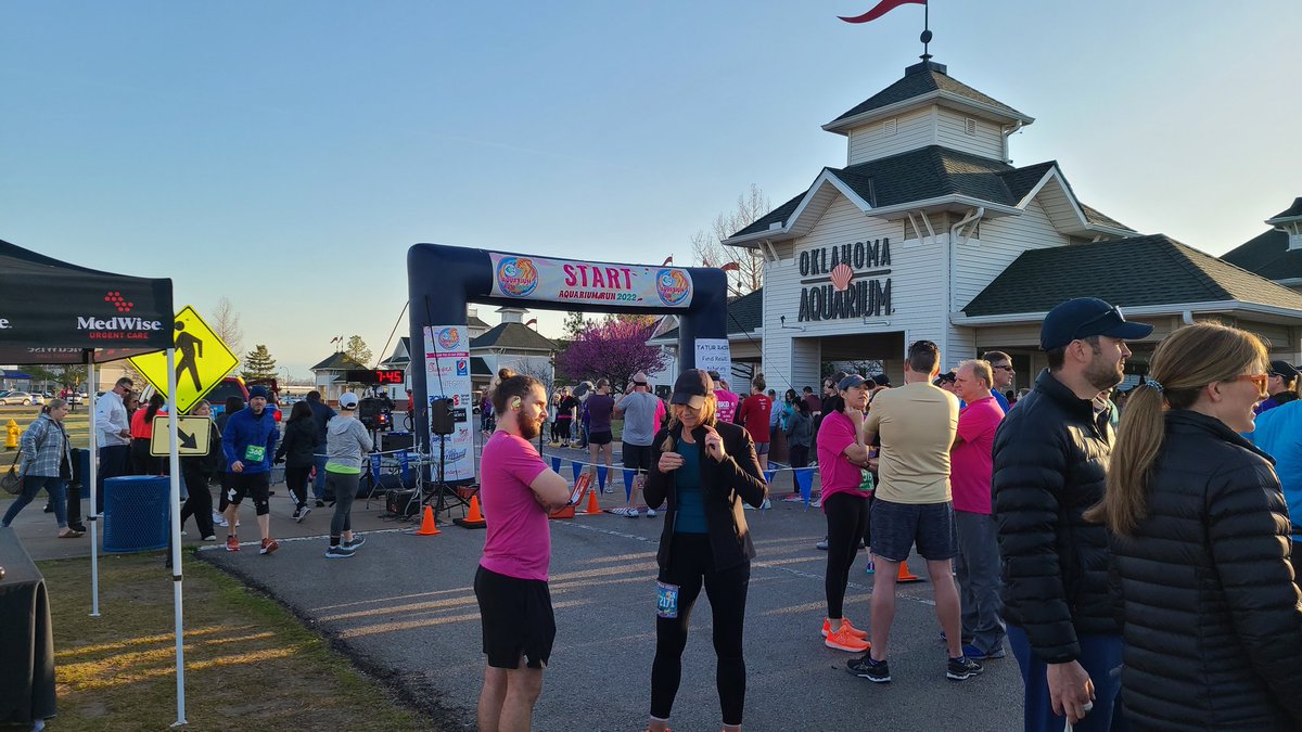 burnside4141's tweet photo. The girl did a half marathon as a rider w/@ainsleys_angels at the #aquariumrun Saturday. This was her 5 year anniversay running w/#ainsleysangels, in the same run. #rollwiththewind, Kenzi, roll! #kowgirlkenzi #cerebralpalsy https://t.co/4vzPmoZbNM