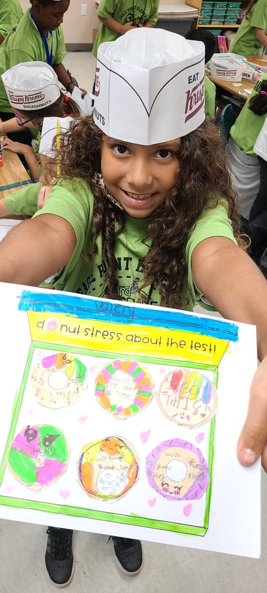 MISSEDUC8OR's tweet photo. DONUT STRESS ABOUT THE TEST!! My Sharp Bunch of 3rd Graders at @EaglePointElem baked some motivating donuts to prepare for the #FSATest #krispykreme @BCPSElementary @EducationFL #GreatThingsHappensAtEPE https://t.co/qiLIfy60XR