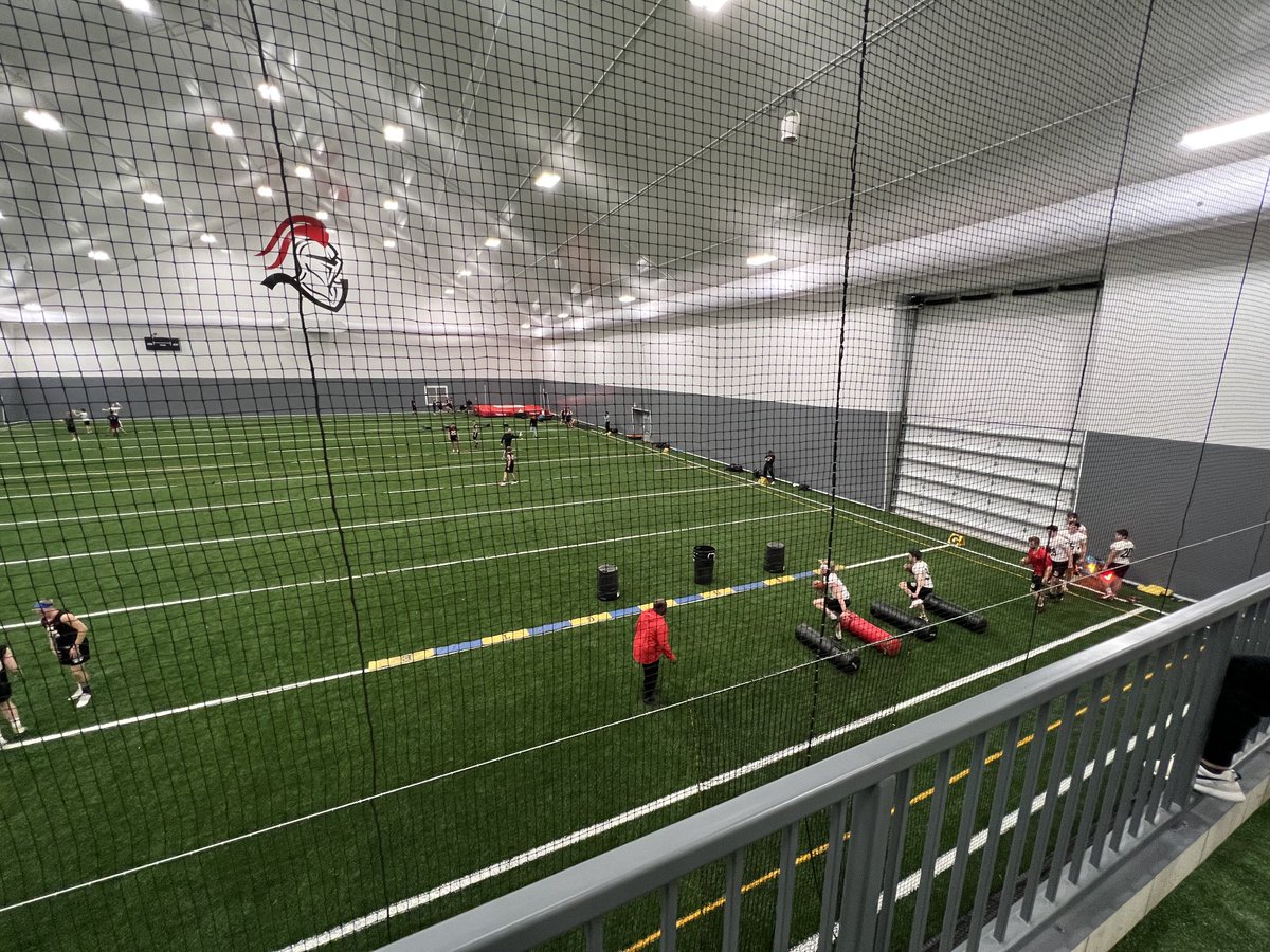 m_steinm's tweet photo. Spring FB in the Betty Kohn Center! What a blessing! #KnightNation @mlcknights @MLCFootball @mlcvpdrw @MLC_DLine https://t.co/d8NQ1EFFIx