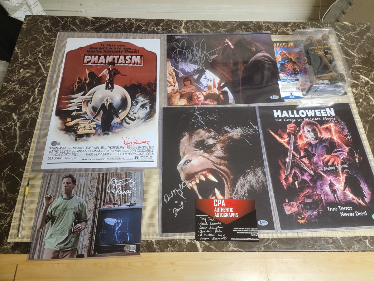 tall_ny's tweet photo. CPA Authentics March 2022 "Suspense" mystery box #cpaauthentics #horrormysterybox #horror #davidnaughton #anamericanwerewolfinlondon #reggiebannister #phantasm #jamiekennedy #scream #danielleharris #halloween #amichaellerner #michaelmyers #tonytodd #candyman https://t.co/DMZ2UnKj47