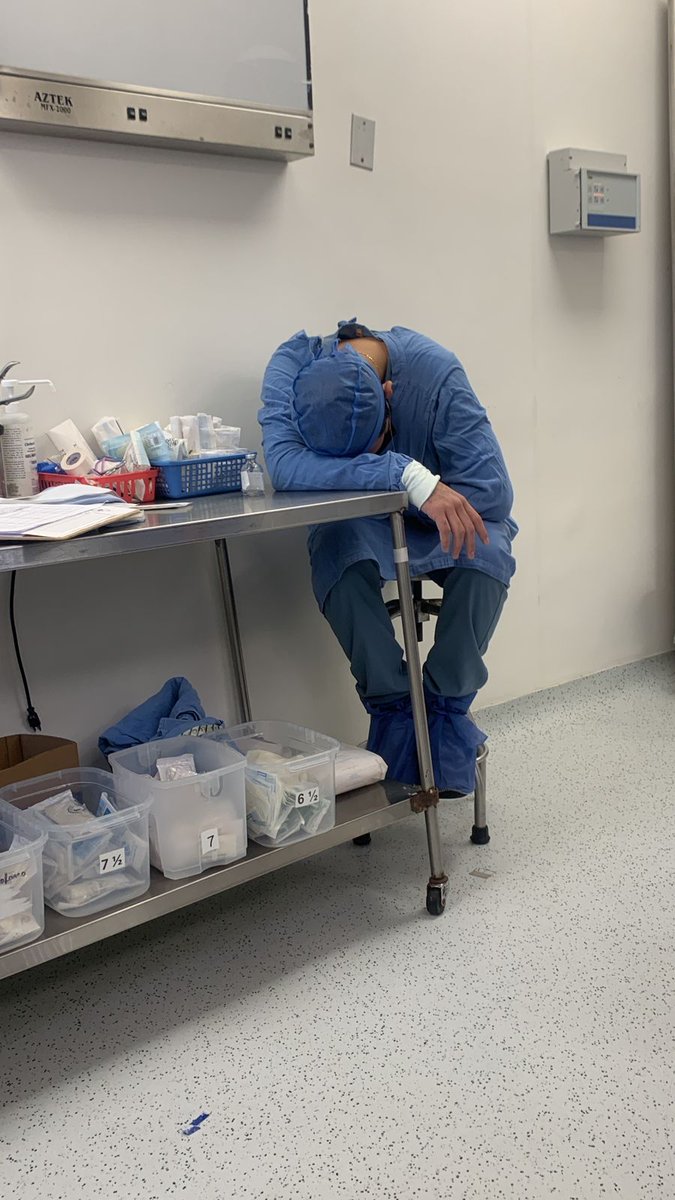 luisdav91767330's tweet photo. De manera muy triste me despido de la residencia médica de cirugía, ese sueño solo quedara proyectado en mi mente. Gracias a amigos y familiares por el apoyo. Todos verán mi decisión desde su punto de vista, al final de cuentas quien esta viviendolo soy yo. https://t.co/wFsaVINWgv