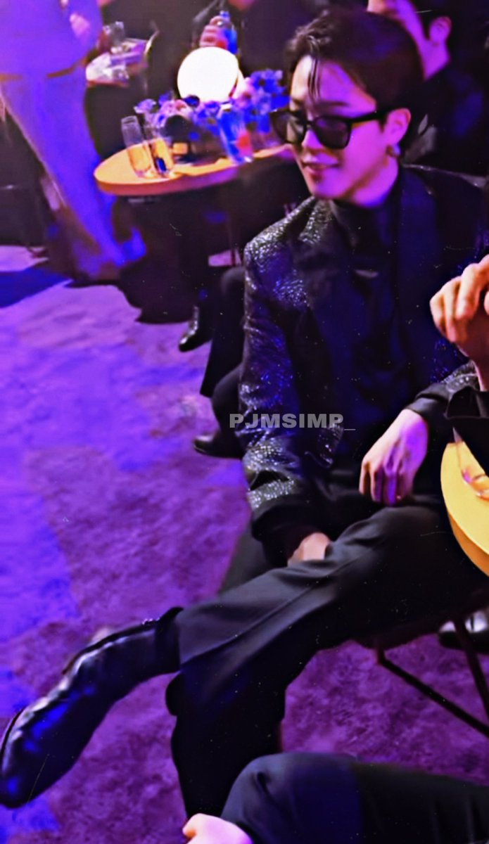 mypurplebutter's tweet photo. พิป้าคคคคค นุกลับมาแน้วววว รักนะคะหล่อจัง 👉🏻👈🏻💜

I #VoteBTS as the Favorite Music Group at the #KCA 2022 (@BTS_twt) https://t.co/tpK4oRyWKV