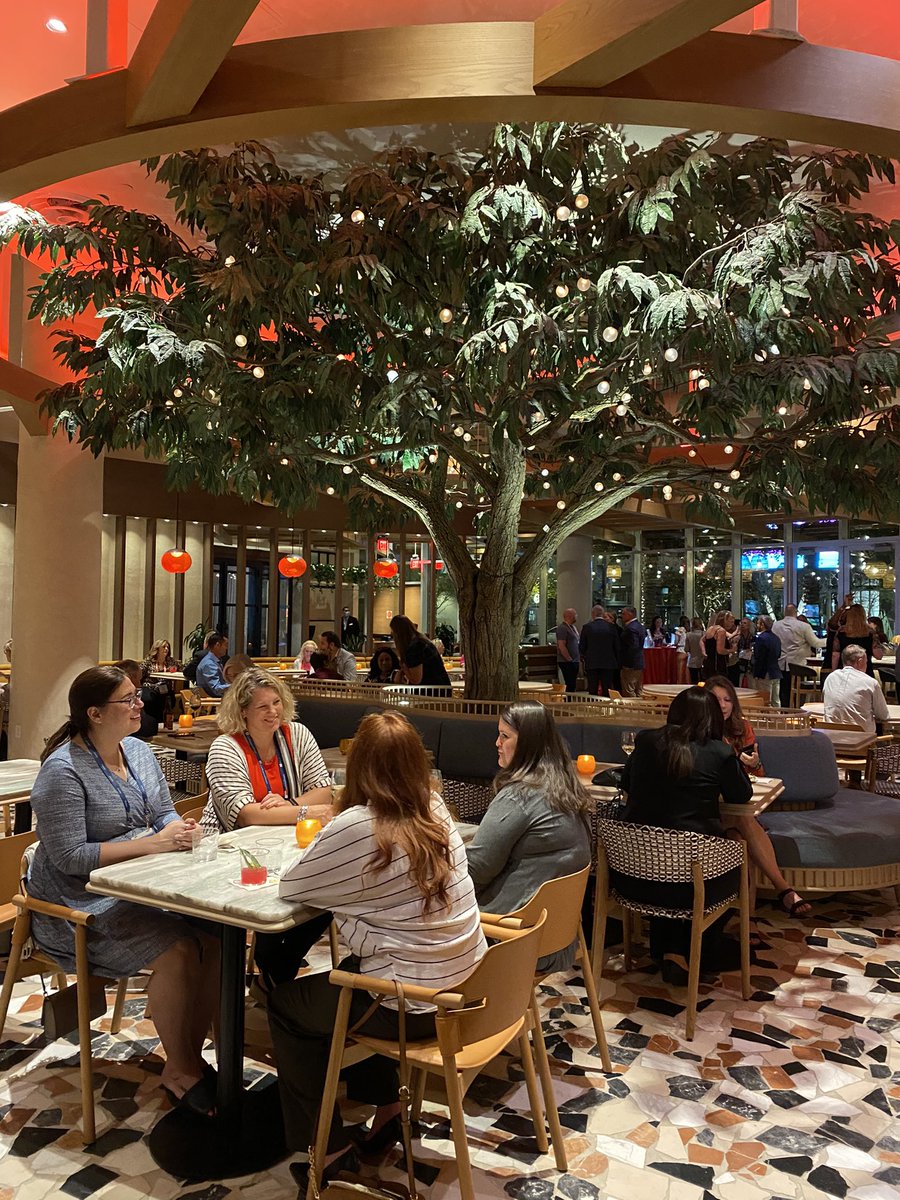 Visit PHX Meetings tweet media