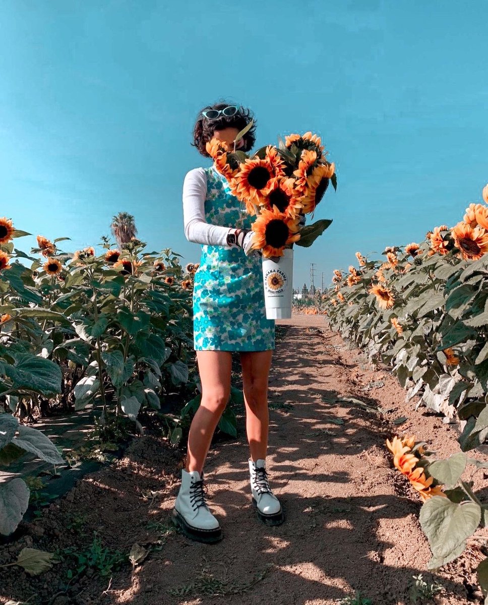 PopsikleShop's tweet image. Spring into the season with a vintage dress of your own on PopsikleShop.com 🌸🦋🌻 #vintagespring #vintageootd #vintagelovers #instalove @ruiznadia4