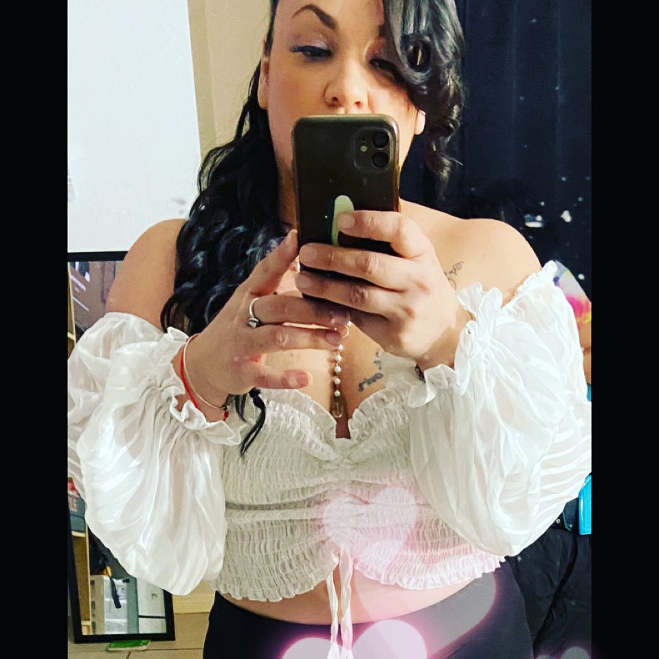 mizznique05's tweet photo. Need something spicy 🌶 #delicious #smallbbw #vegasbbw #onlyfans #OnlyOneNaked #hottmoms #chocolate https://t.co/4XB6n9hhcX