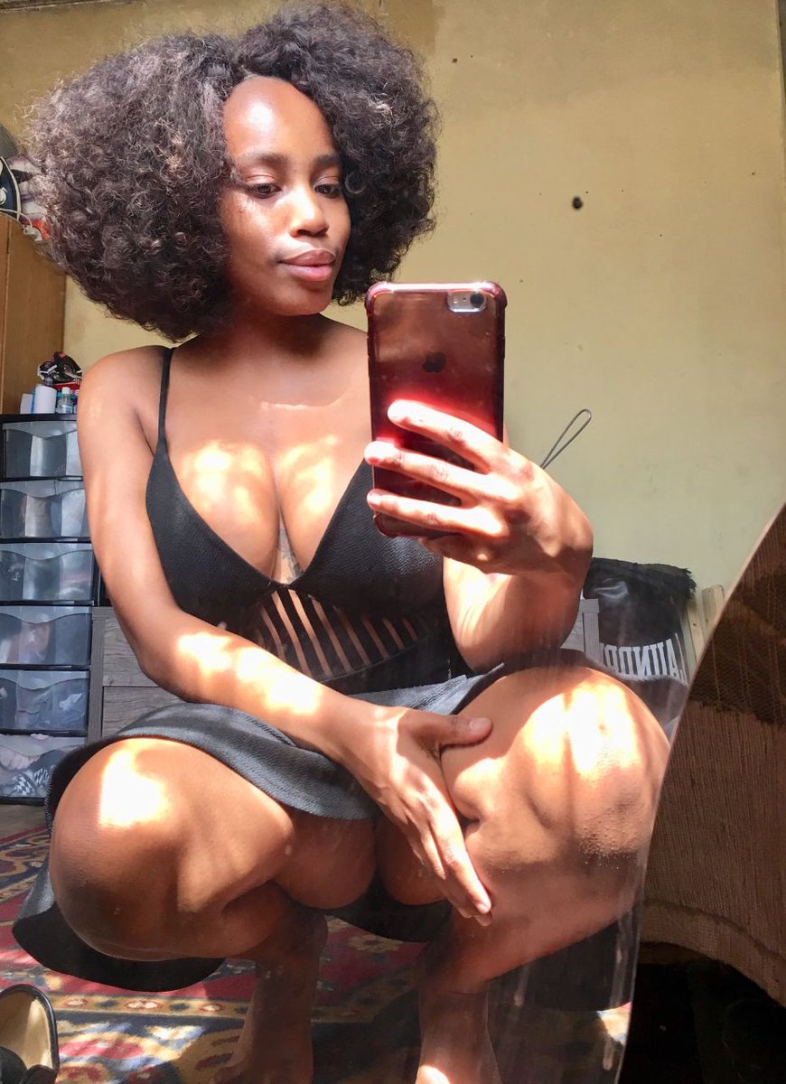 ultraperverted's tweet photo. Love the pose😜😜😜 https://t.co/WnTMevmWcY