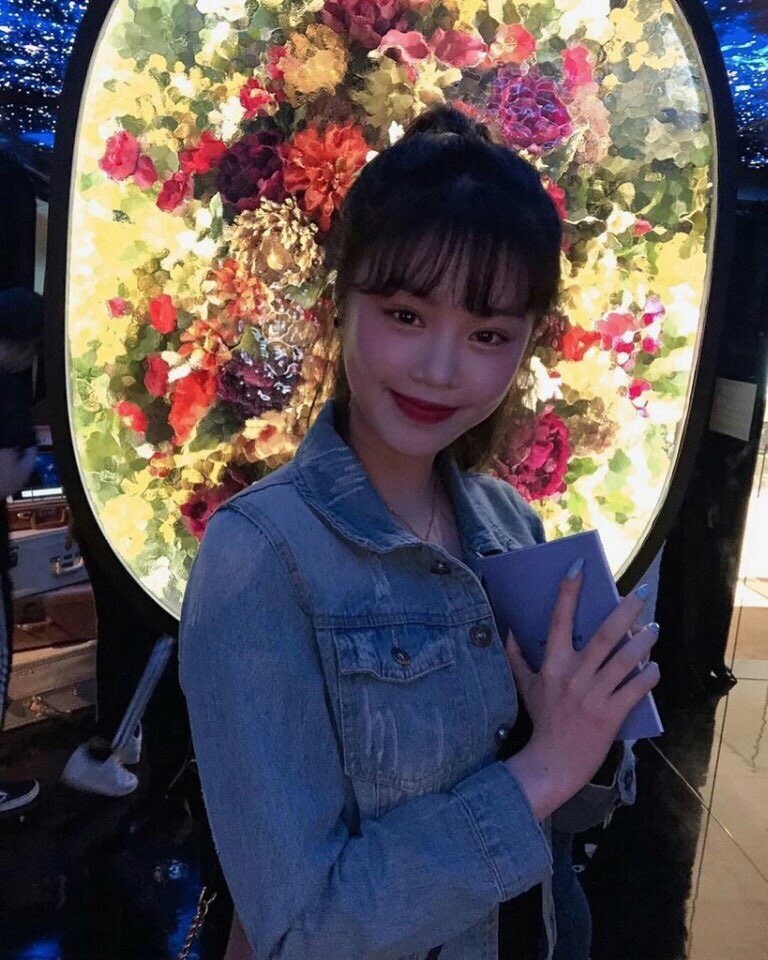 tnwlsdldhk_2n's tweet photo. 수진아 이제 진짜 봄이네 산책 많이 하고 있어? https://t.co/m5QTUxcDos