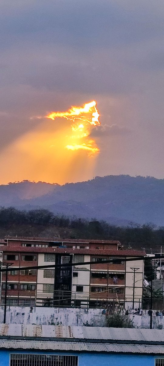 #charallave #cielo #señal #Diosesbueno