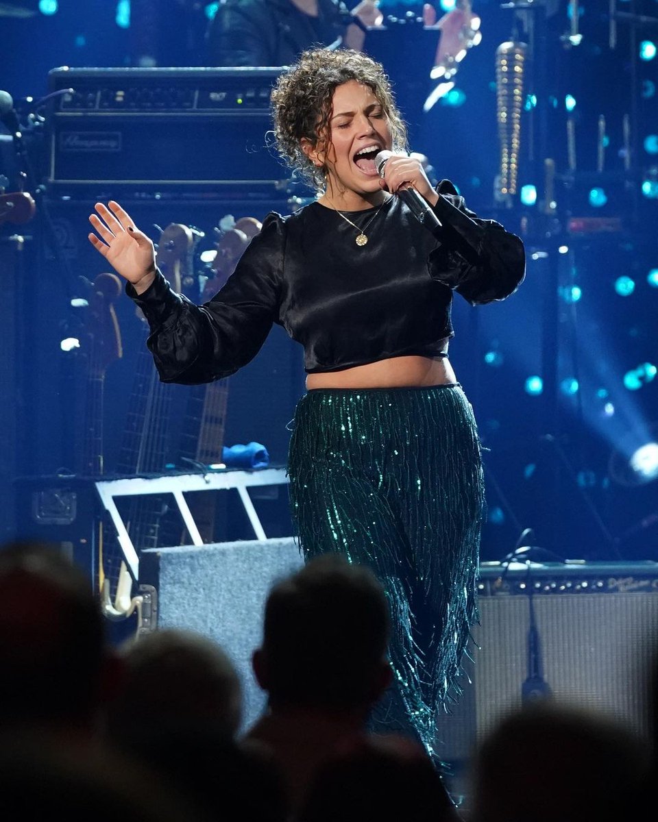 I made it to the TOP 24!!!! Thank you to everyone for all the love that you’ve given me❤️❤️
I have met so many amazing friends and artists on this journey and I can't believe it's not over yet! Keep watching <a href="/AmericanIdol/">American Idol</a> to see how far I go! #AmericanIdol #Top24 #danielleonidol