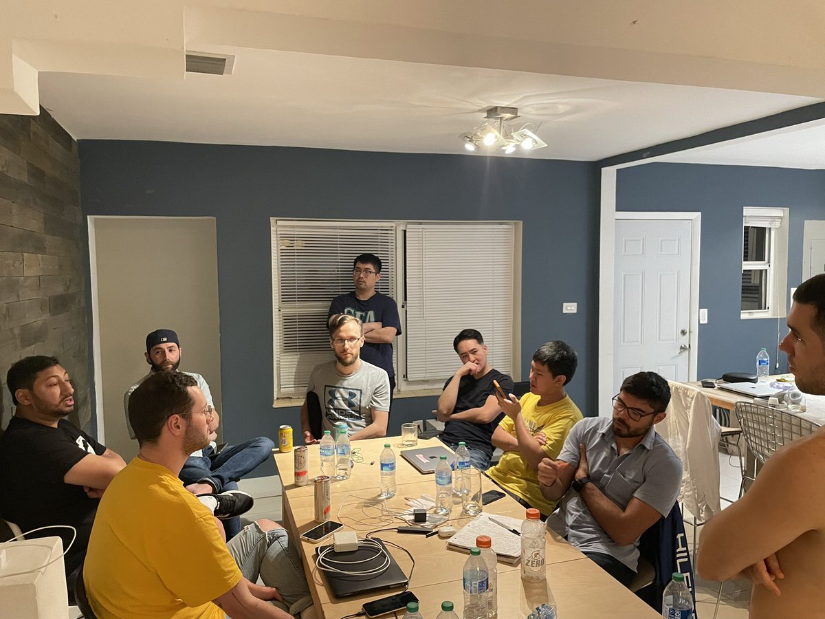 Simon Yu tweet media