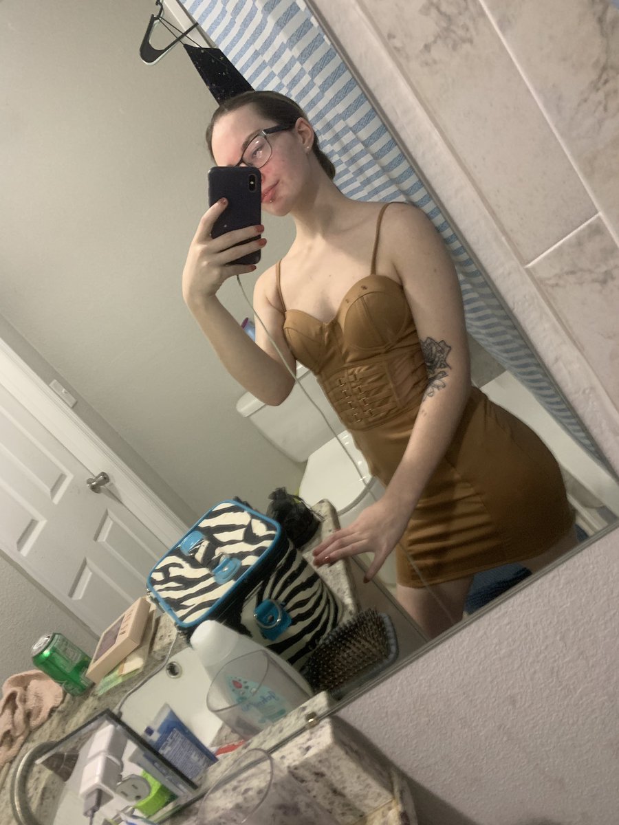 pseudobunny's tweet photo. happy birthday to me. im 20!! i’m single, i have no personality or boobs, and i still sleep with a stuffed animal. https://t.co/40r1vfpBI8