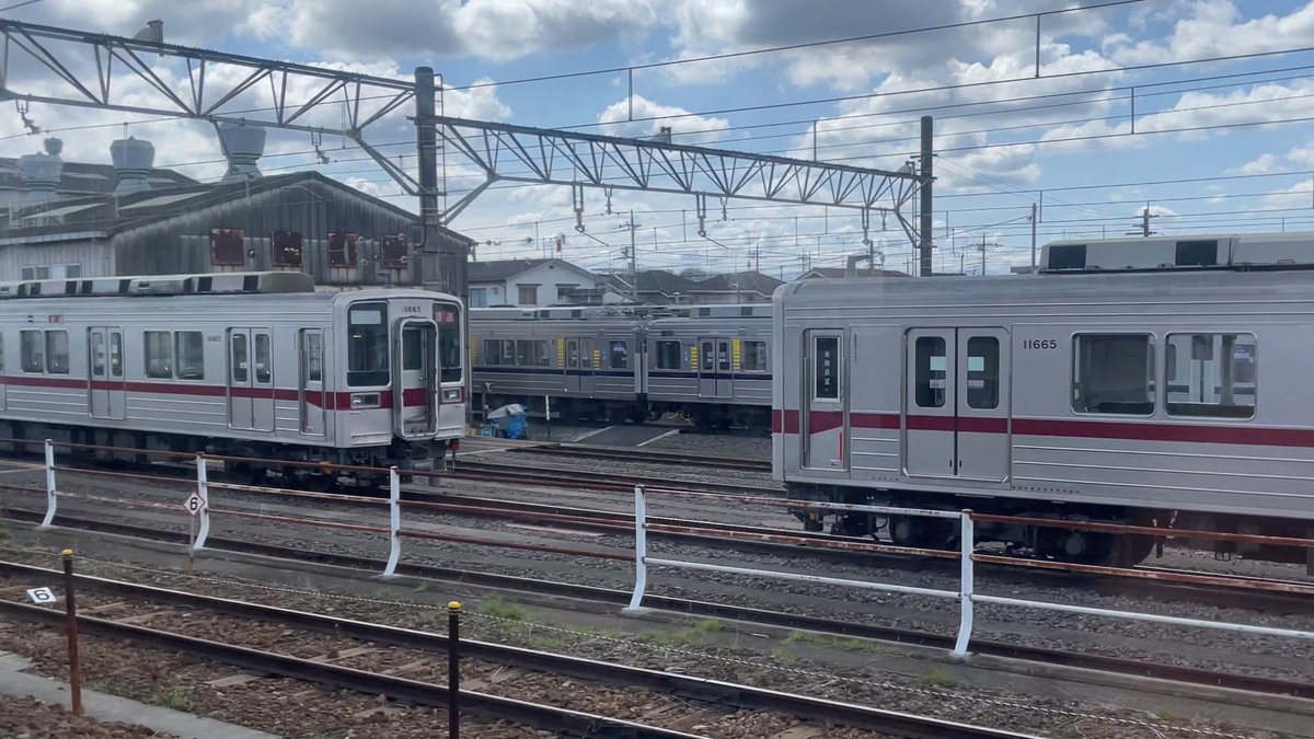 Rail_Channel's tweet photo. #11665F 津覇入場
たぶん屋根修繕では無いかと・・・
#10030型 https://t.co/vyaEV78MQU
