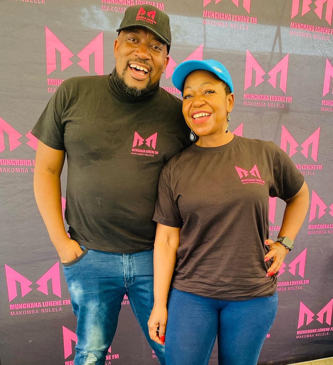 Djbrianrikhotso's tweet photo. Community weeeee! #PhaphamanaMunghana ka radio!  @phaphamamlfm https://t.co/6KS2Bk17De