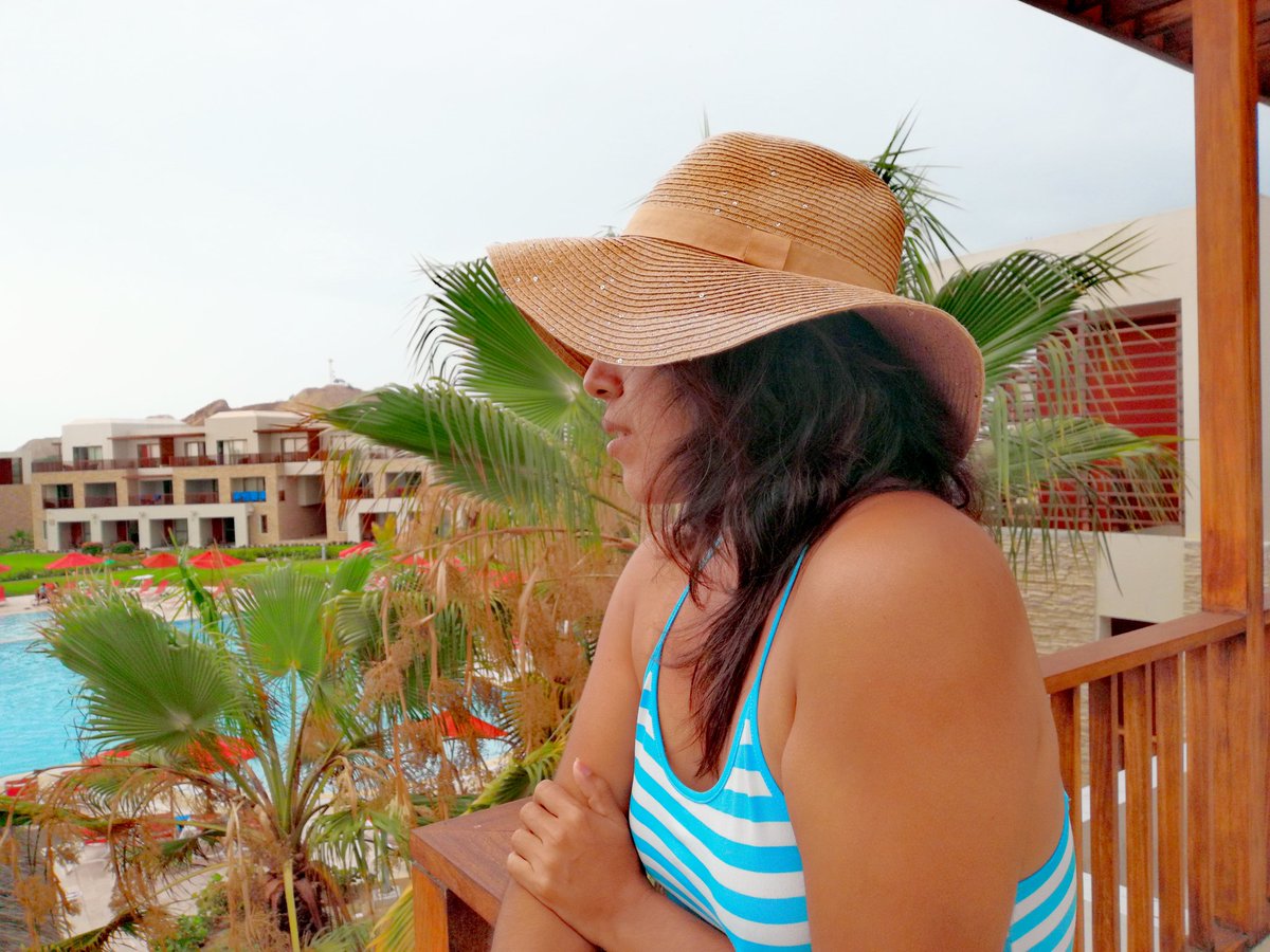 PierinaSu's tweet photo. Enjoy life✨💛💜🥰
#peruana #puntasal @DecameronHotels https://t.co/bJD7ECIYiW