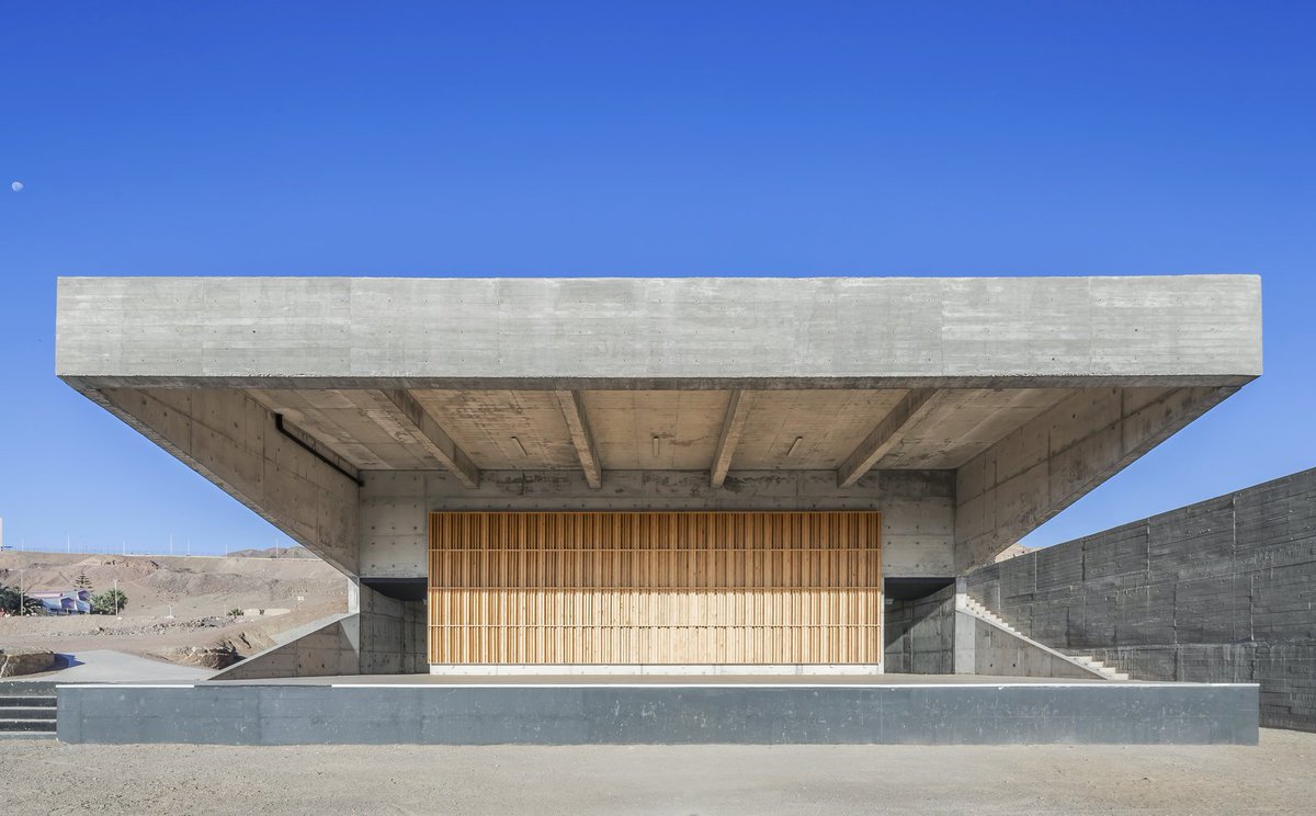 ekain_arq's tweet photo. #DimartsUrbans ↓↓
El hormigón da forma a todos los usos: Teatro(s) al aire libre en las ruinas de Huanchaca (Antofagasta, Chile).  Arquitectos: Marco Polidura, Ramón Coz, Benjamín Ortiz, Sebastián Álvarez. Fotos: Sergio Pirrone. https://t.co/vRZo3lBpMM