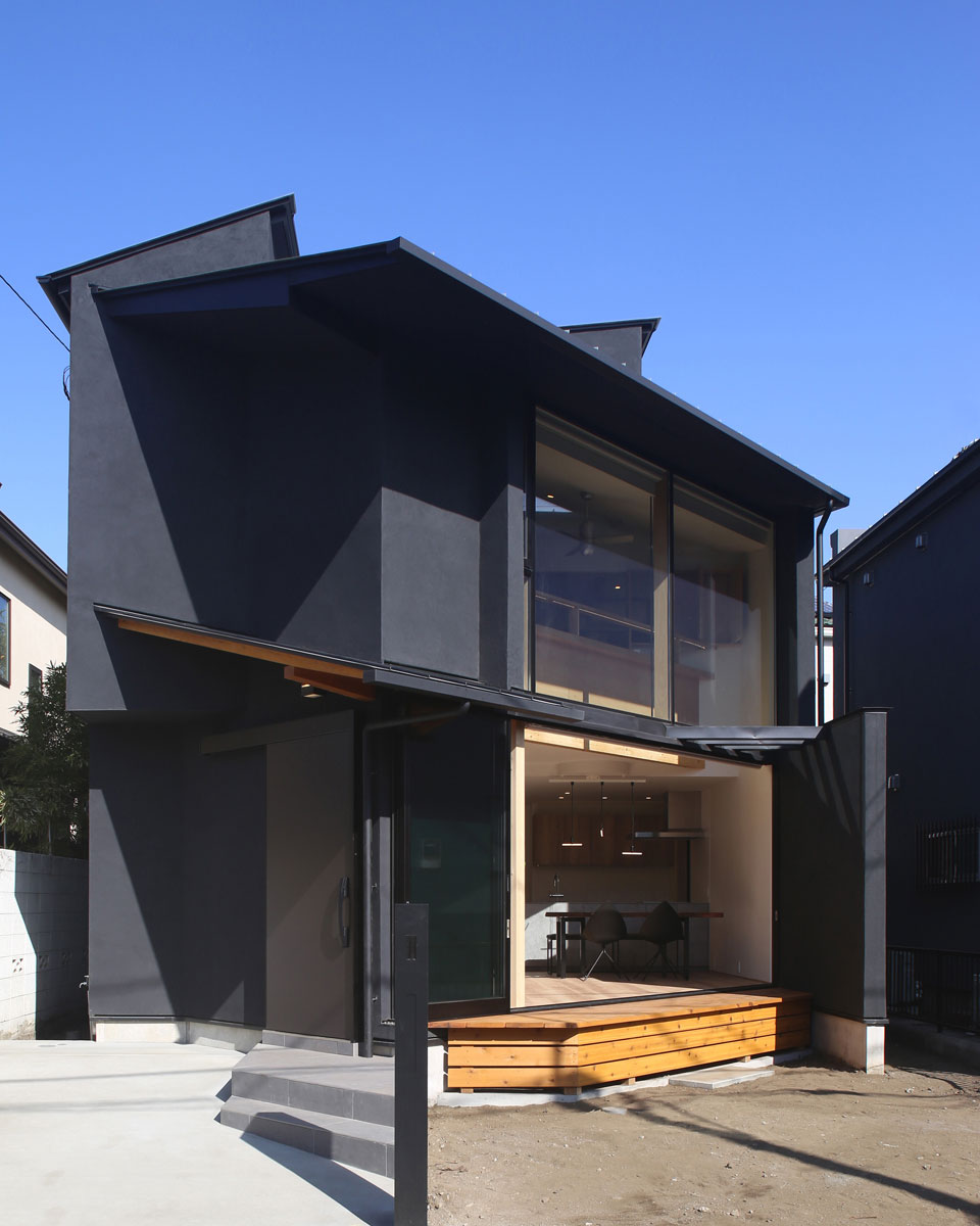 prime_archi's tweet photo. 「Angle - 鵠沼海岸の家」をホームページにアップしました。

https://t.co/LB72ApHp8s
光と広がりを求めて、南に向かって斜めに空間構成。
斜めに向かう動きと天井が生み出す上昇感によって
心が解き放つ空間を形づくる。

ご覧いただければ幸いです。 https://t.co/6BqvThZl50
