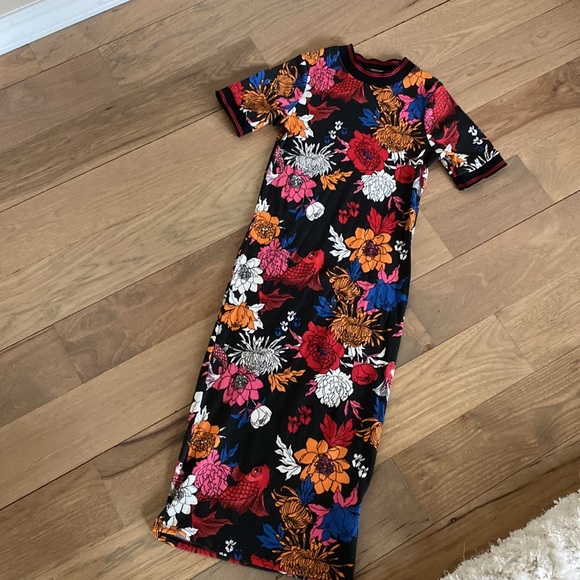 Panda_b3ar's tweet photo. So good I had to share! Check out all the items I'm loving on @Poshmarkapp #poshmark #fashion #style #shopmycloset #levis #americaneagleoutfitters #zara: https://t.co/sohrtJ2wDK https://t.co/VAXH3nyoEF