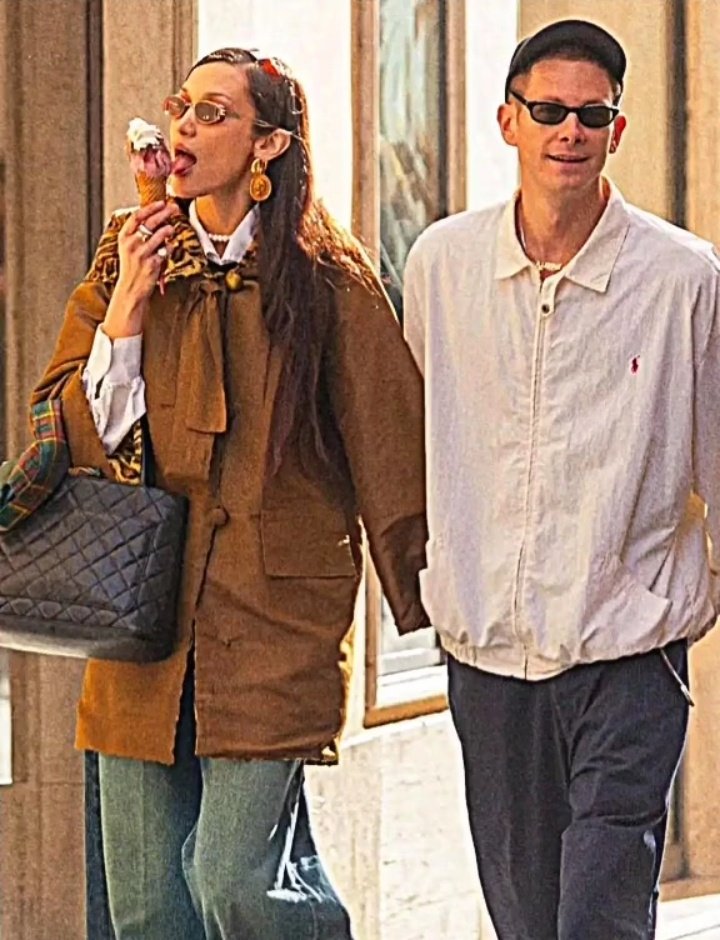 anqclpcffxx's tweet photo. Couple ter-fav😠❤️🔥

[Sebenernya sih Banyak couple fav Aku tpi Ini yg paling GUMUSHHHH y Udh deh hehe]

#aryamanda #thofu #BellaHadid #marckalman #justinhailey #JustinBieber #HaileyBieber #AmandaManopo #AryaSaloka #Fuji #Thariq https://t.co/iPuSjRzaHN