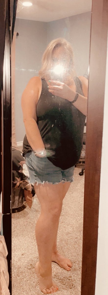 JustAMomNamedMM's tweet photo. A “man” just told me that I’m shallow and a fake because I only show my face on Twitter. That if men knew what I really looked like, they wouldn’t hit on me. So, here you go. Do your worst. https://t.co/LMkvNVUlcB