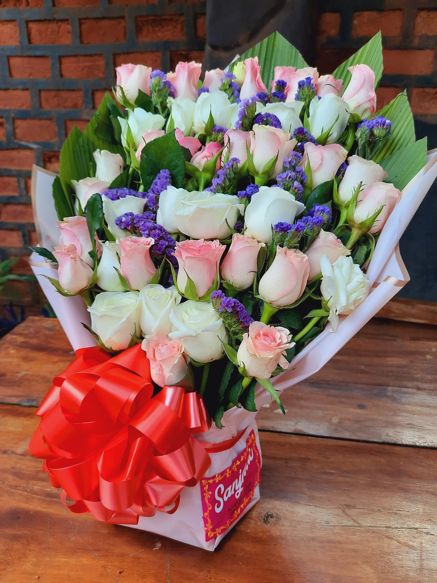 sanjessic's tweet photo. Hello, April - Happy New Month, Fam🌺🌸💐🥰! 
We've missed you, how have you been?  😊 

#HappyNewMonth #AprilLove #flowersyoucantrust https://t.co/zppMc9EWvC