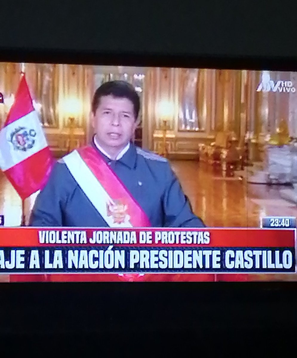 PierinaSu's tweet photo. 🤠🚨 Estado de emergencia 
#mensajepresidencial #peru https://t.co/JV6zURci7a