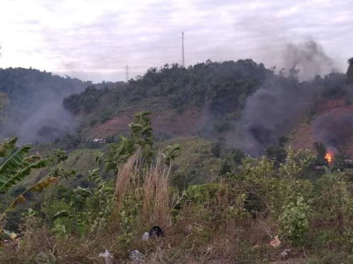 MizzimaNews's tweet photo. #Fighting continues on #Myawaddy- Kawkareik Asia #Highway | Mizzima #Myanmar News and Insight https://t.co/vgpKlIl8tb https://t.co/WfSw7OOnVN