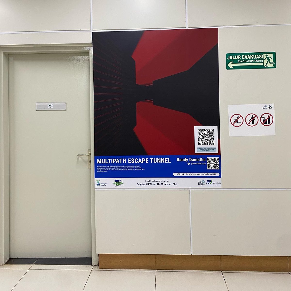 Spotted <a href="/DanisthaRandy/">Randy Danistha</a> “Multipath Escape Tunnel” at Dukuh Aras MRT station <a href="/mrtjakarta/">MRT Jakarta</a> <a href="/mondayartclub/">Monday Art Club</a> 

hicetnunc.art/objkt/697722

#musicnft #visual #ambientmusic #nft #brightspotnft #themondayartclub #mrtjakarta