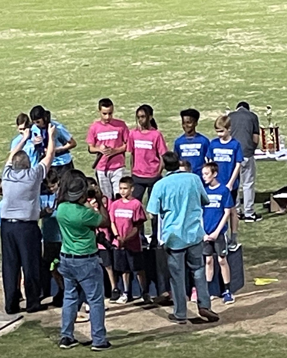GiftedWeinberg's tweet image. Such an exciting night of athleticism at the @ChandlerUnified Track &amp;amp; Field Elem Finals. Everyone was so supportive of all the athletes. Our @wga5th and @wga6th competitors demonstrated bravery, kindness &amp;amp; adaptability! Bringing home hardware and great memories! #growwga #wga2122