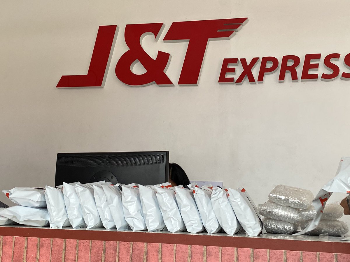 cess_onhands's tweet photo. ‼️i have shipped all items na po. please wait within the day for the tracking numbers. thank you! 😊 https://t.co/mfDEA1jl6h
