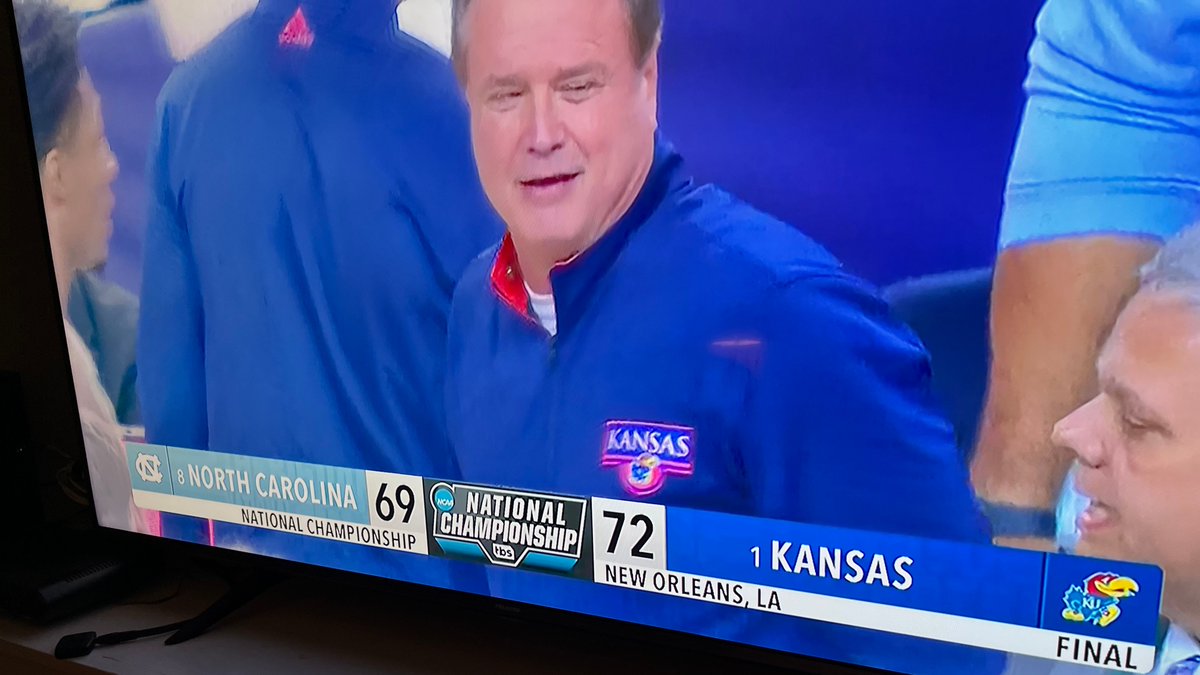 bobkowski's tweet photo. I ♥️ both teams, allegiances divided. It was a uniquely exciting night. Thanks, @scrawpar for helping to create a safe space for us @UNC_Basketball and @KUHoops fans (w/ @deafollmer) https://t.co/HKL0ipFEkD