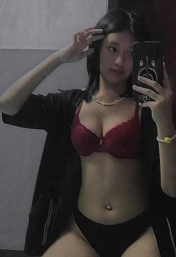 hfzaayuna's tweet photo. Pengen di remes 
#REALVCS #chatseks https://t.co/0hKAfKdafJ