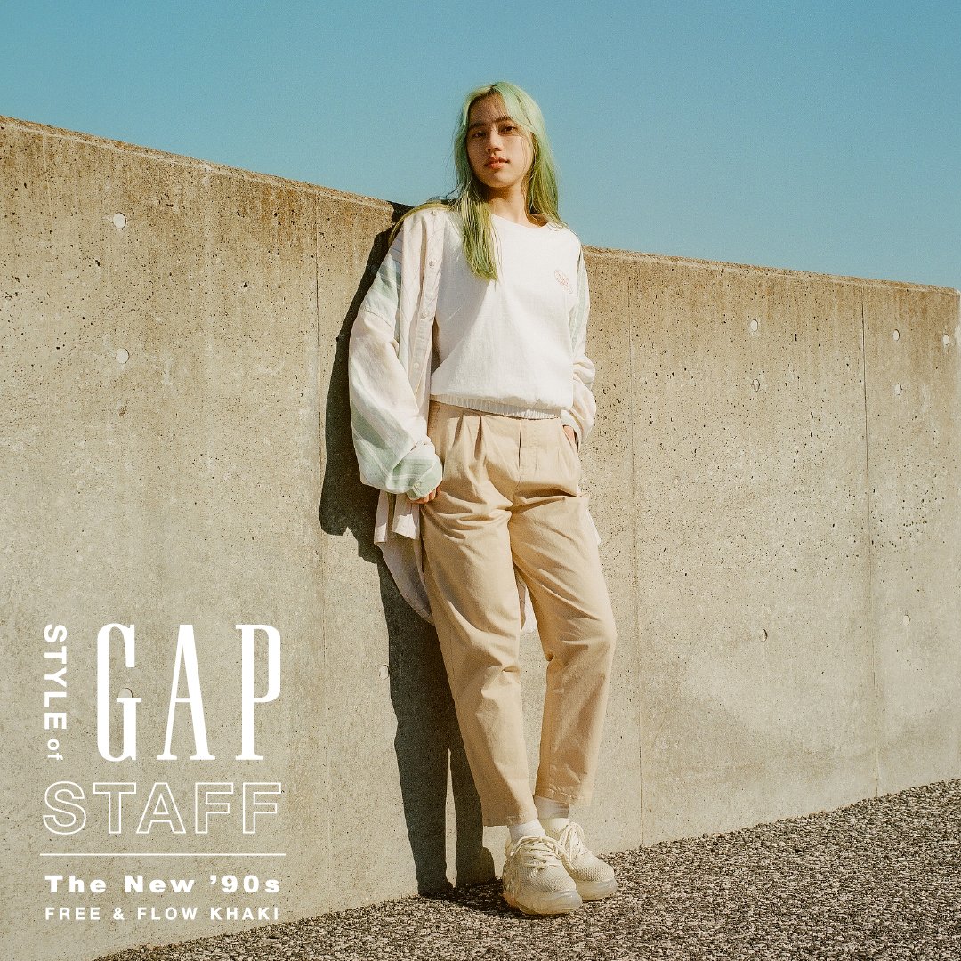 Gap_JP's tweet photo. フロントタックの入ったカーキパンツはカジュアルにもトラッドにも着こなせる、今シーズンのマストハブ
#GapStaff #TheNew90s #FreeFlow #Khaki #Gap #カーキパンツ #カーキコーデ #カーキ
https://t.co/tCRmgtLVv1 https://t.co/gAhxU8dFXl