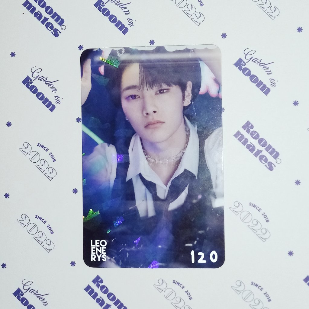 leoeneryss's tweet photo. wtt wts lfb skz ph christmas evel #synuko

🐤 SET ㅡ 250
🐺 SET ㅡ 230
can claim individually

彡 rfs: dupes / not prio
彡 clean &amp; onhand.

felix ube → lee know ube
chan red → i.n ube

t. stray kids photocard felix chan bangchan ube red pob glitter standard https://t.co/KYUQ5fCI0K
