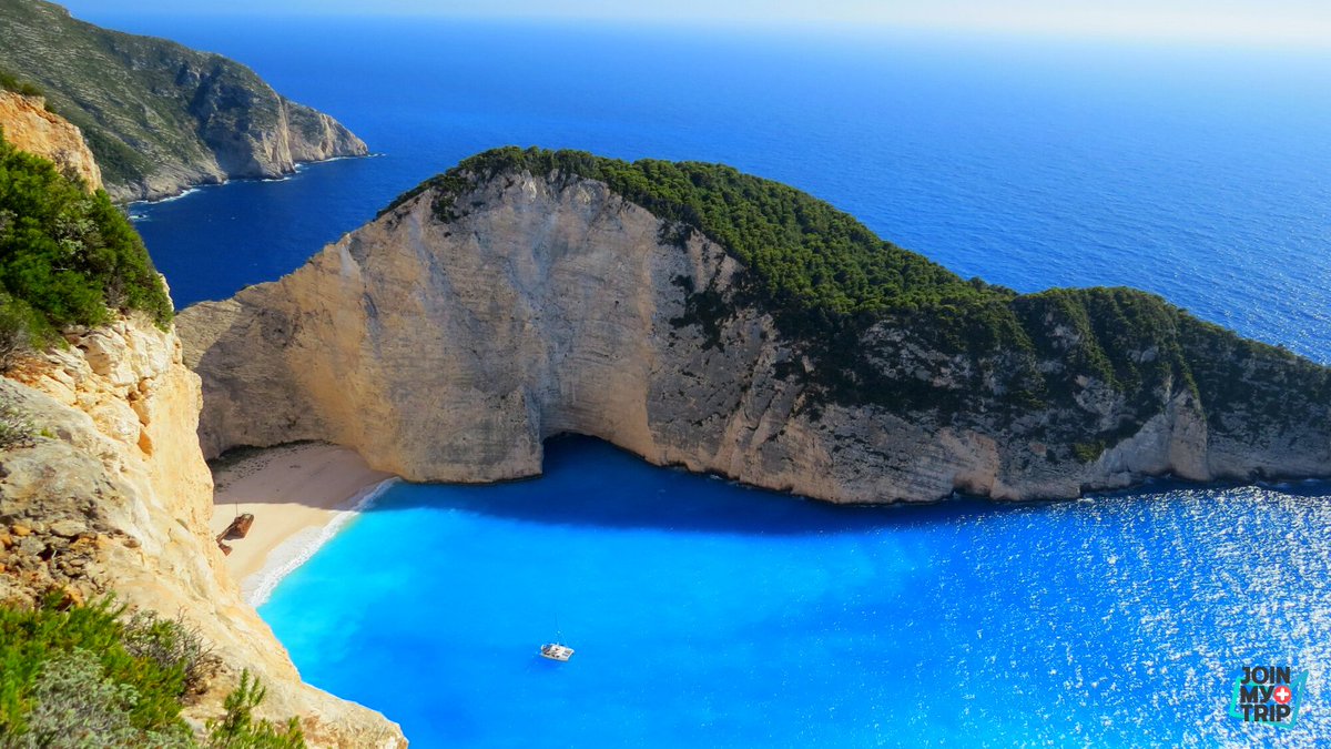 joinmytrip's tweet photo. Wondering where to go in #spring? Why not #Greece! With its #islands, #ancient sites and perfect weather, who can resist this idyllic #destination! https://t.co/y1xuMFEOtV