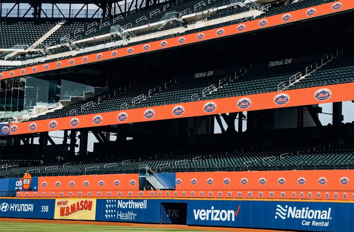 newyorkbob's tweet photo. Tech Me Out to the Ballgame!
Baseball fans will find new tech waiting for them at the ballpark this season.
No ticket? No problem. Just show your face.
Safe or out? Just wait for the 4K replay on the scoreboard.
More in my #TechTip in @Sree’s #SundayNote:
https://t.co/KjLRjuvrOy! https://t.co/AJxBtkWCXK