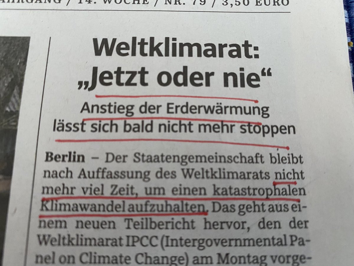 sascha_m_k's tweet photo. JETZT ODER NIE müssen wir alles tun um die #Klimakrise zu stoppen. Auch bei uns in Deutschland. Die Empfehlungen des #Weltklimarat #IPCC sind eindeutig: Keine neuen Investitionen in Fossile. Stattdessen Erneuerbare und - ja - Energiesparen. Anders geht es nicht. @Umwelthilfe https://t.co/7cWhS9KjE5