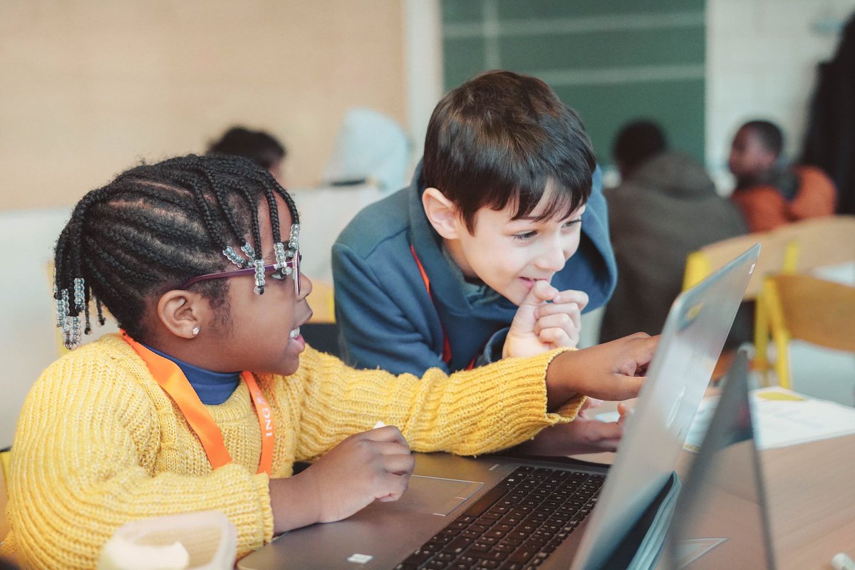 Code United c'est parti ! Les plus grands stages de code jms organisés en Belgique: des centaines d'enfants de 8 à 12 ans, à Bxl, Charleroi, Liège, Antwerpen &amp; Gent. 
Il nous reste encore qlq places pour la semaine prochaine, inscriptions sur becentralfoundation.org