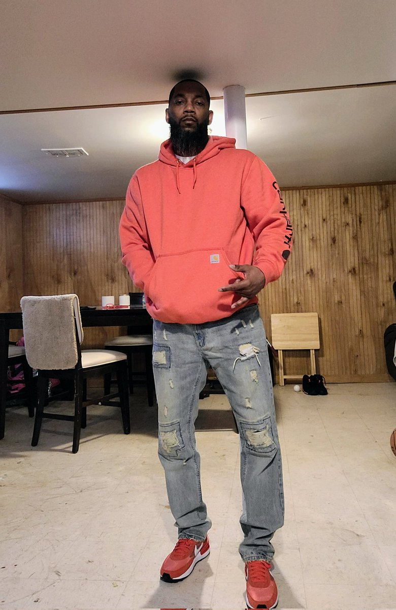 ohimfly's tweet photo. Jumped out fresh with the #nike #waffleone and #carhartt hoodie https://t.co/srHJitYk0k